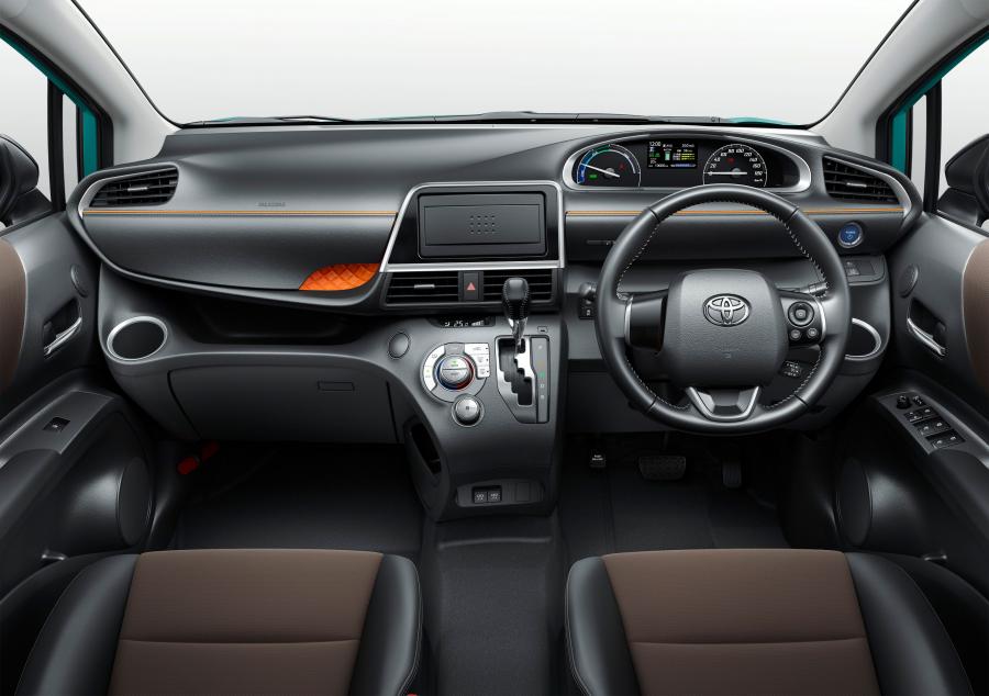 Торпедо Toyota Sienta 2018 года  (фото 3 из 3)